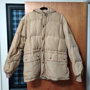 Vintage Eddie Bauer Men's Hooded Puffer Jacket in Tan